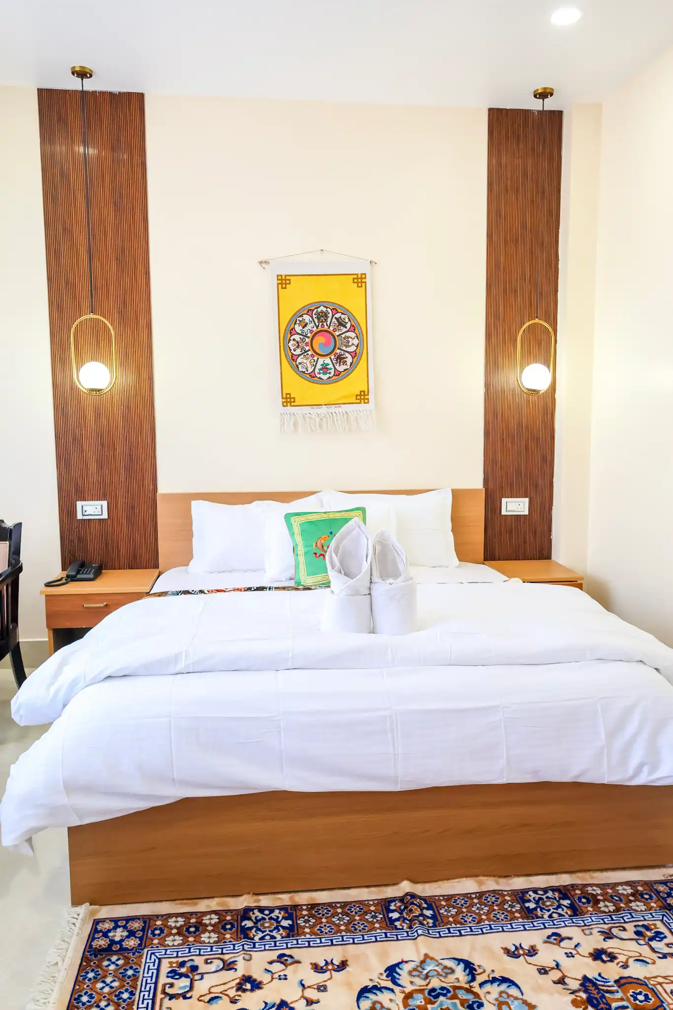 Premium King size bed at Merakpa Resort Dirang - Best Hotel in Dirang